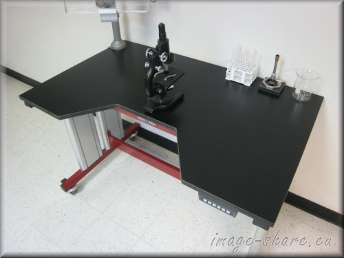 Bench i107p Microscope 02