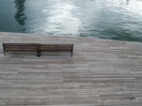 barcelona boardwalk